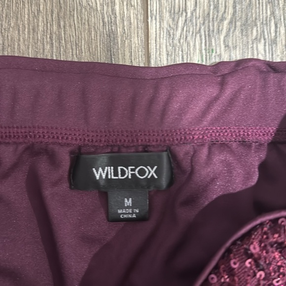 NEW • Wildfox • Women’s Armidale Midi Skirt Dark Purple Sequin Medium - Picture 5 of 5